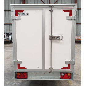 Fourgon 2 m 57 x 1 m 57 x 1 m 50 - 750kg 1 essieu