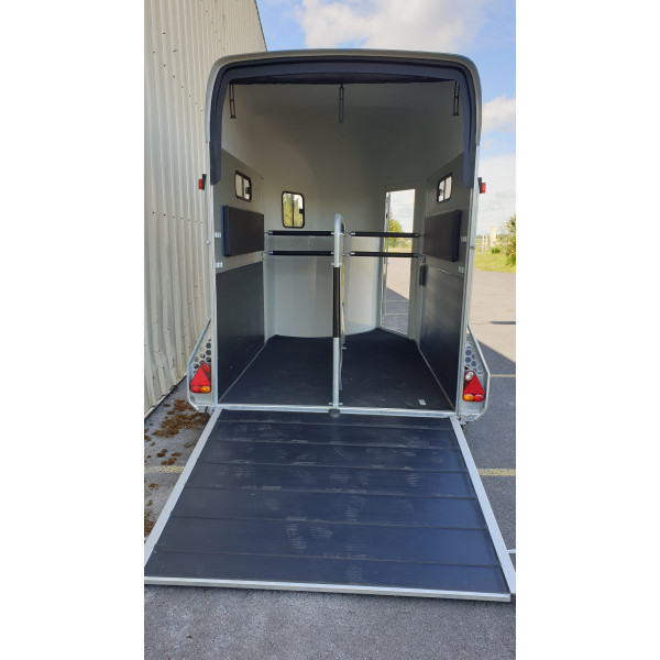 VAN GOLD 3 2700kg