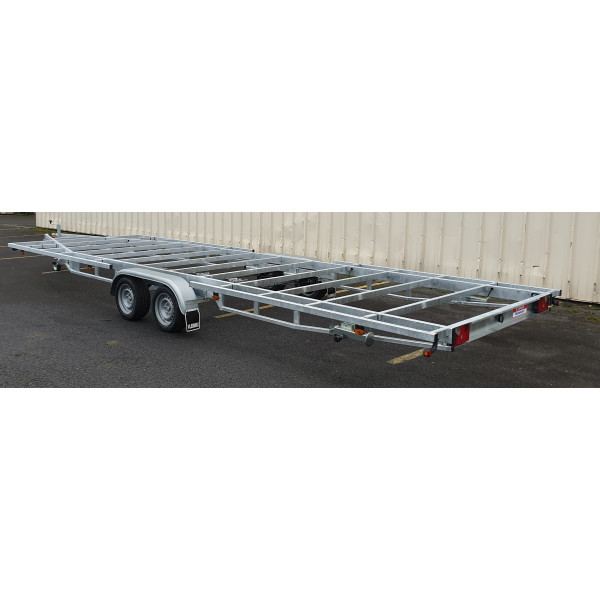 TH 7m80 x 2m44 Plateau 2 essieu x 1800 kg