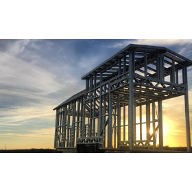 Structure 540 X 244 à partir de 5 500.00 € suivant modèle ou personnalisation.