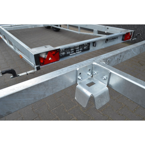 DT 5m40 x 3m Version amovible 2 x essieux 1800 kg + deck