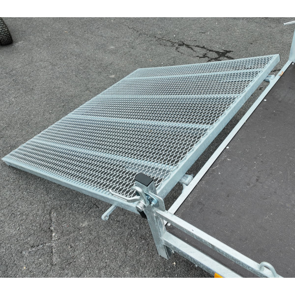 Transporteur 3mx1m51 avec hayon