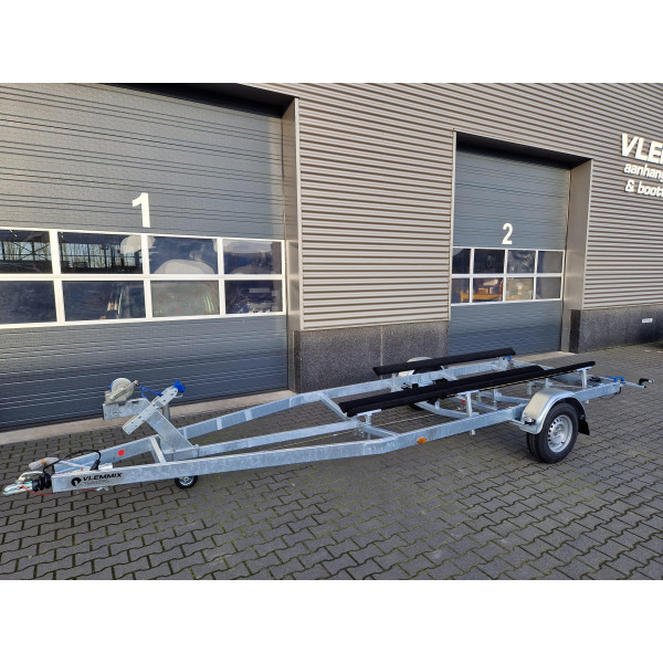 6m30-2M20 -1X 1500 kg 1500 kg - VLEMMIX - Remorque Porte-Bateau version patin