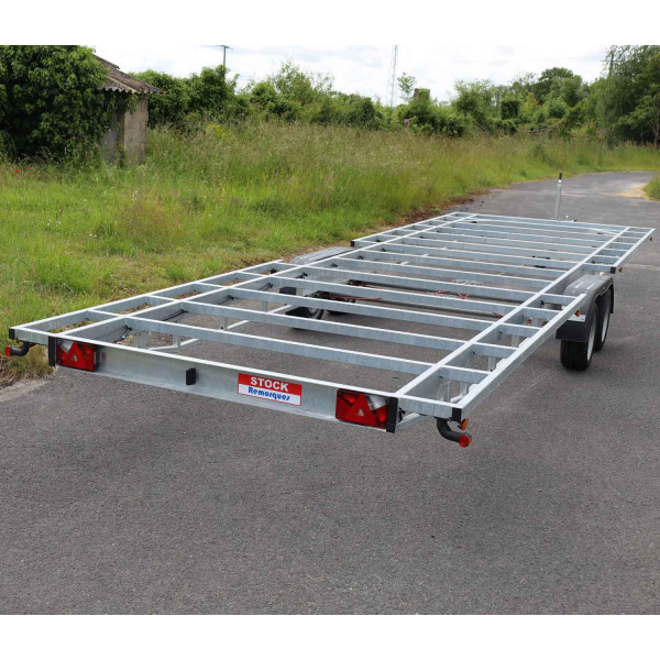 RTD 8m40 x 2m44 - 3500 kg - essieux 3 x 1350 kg
