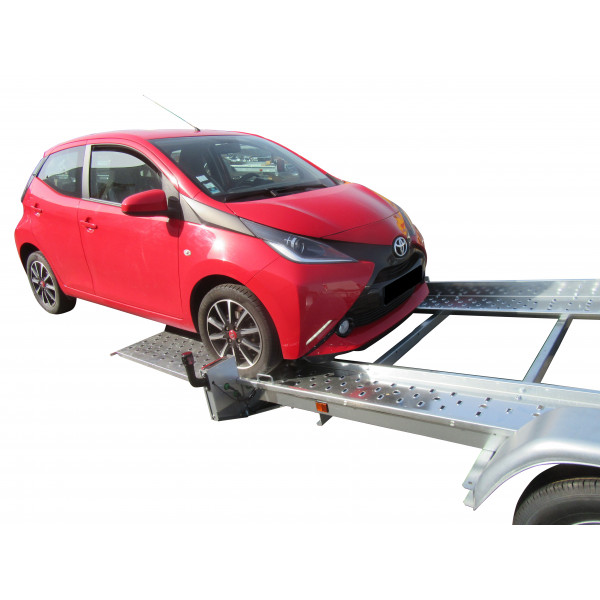 PORTE VOITURE 361x185x11 avec petites rampes fixes PTAC : 1300 kg avec  2 cales et 1 treuil inclus