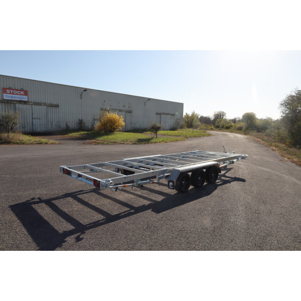 Remorque conteneur 20 pieds 3 x essieu 1350 kg