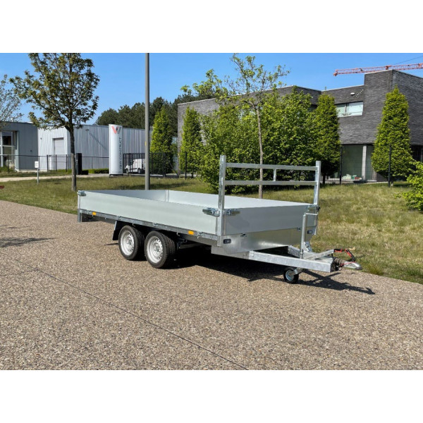 Remorques plateau 360 x 186 cm avec ridelle détachable