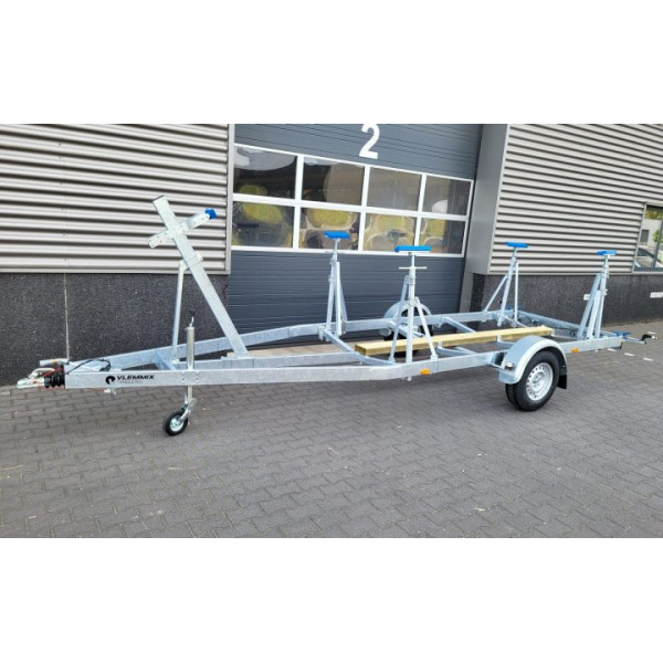 6m30-2m20 - 1x1350 kg - VLEMMIX - Remorque Porte quillard