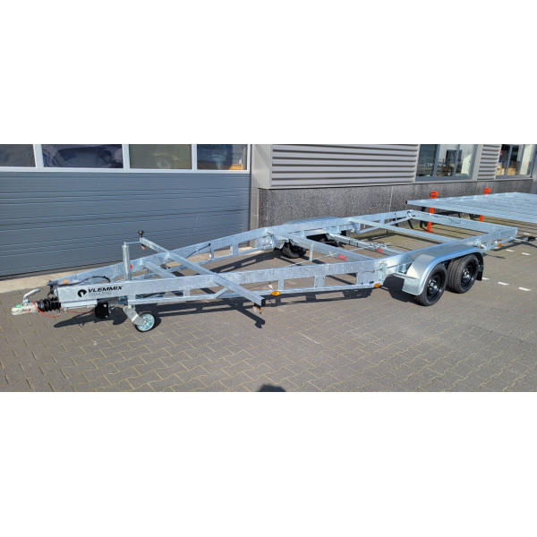 DT 5m40 x 2m44 Version amovible 3 x essieux 1350 kg + deck