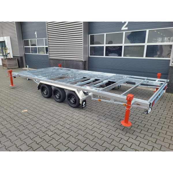 DT 6m x 2m44 Version amovible 3 x essieux 1350 kg + deck