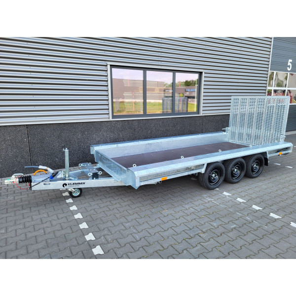 TM 4m x 1m50 porte engin 3 x essieux 1800 kg (copie)