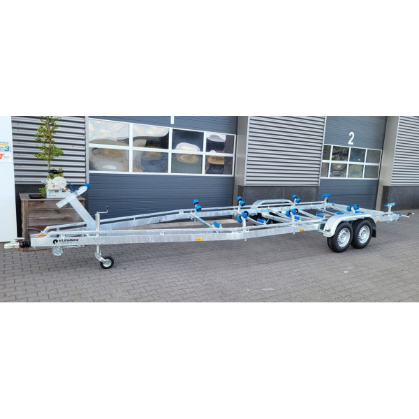 8m40-2m55 - 2x1350 kg - 2700 kg - VLEMMIX - Remorque Porte-Bateau