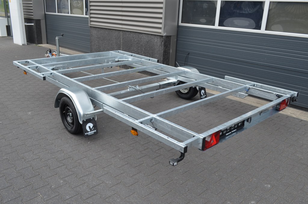 TH 3m x 2m44 version basse 1 x essieu 1800 kg
