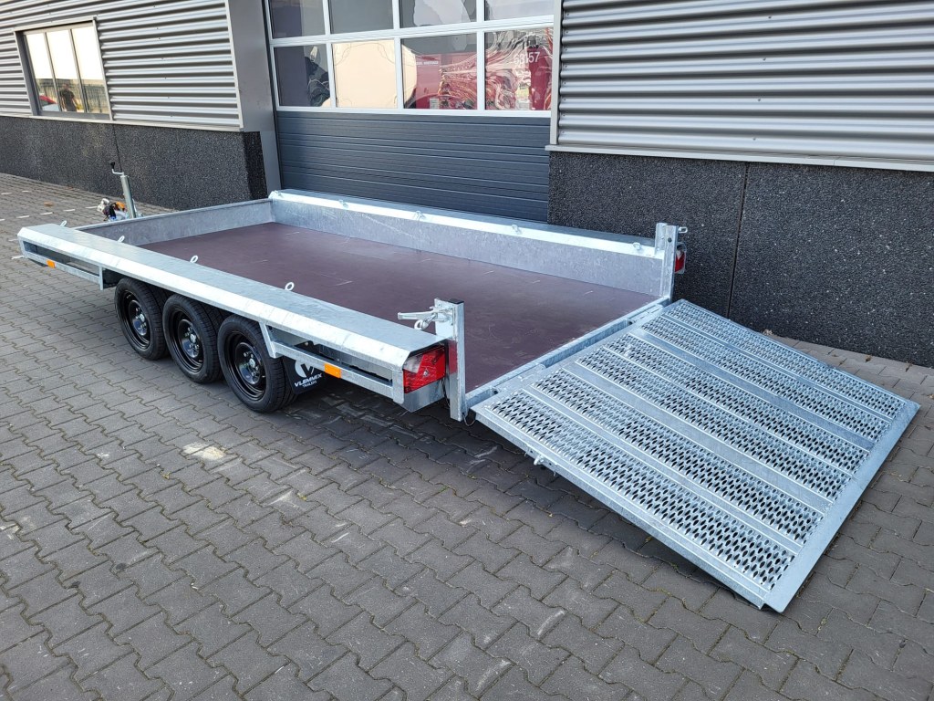 TM 4m x 1m80 porte engin 3 x essieux 1800 kg