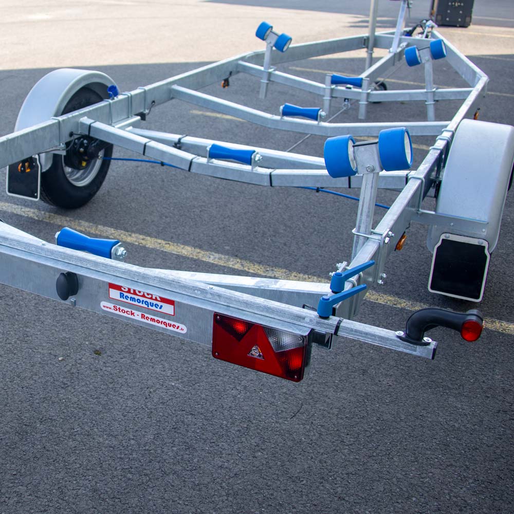 6m30-2m20 - 1x1350 kg - 1350 kg - VLEMMIX - Remorque Porte-Bateau (photo)