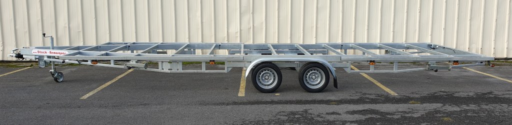 TH 7m20 x 2m44 Plateau 2 essieu x 1800 kg (photo)