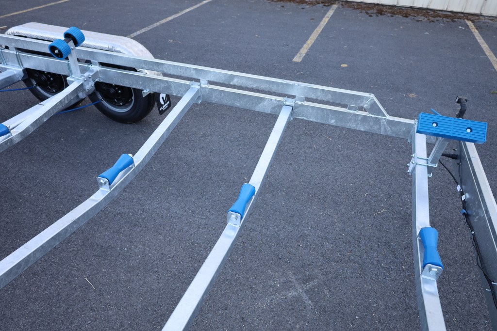 10m-2m55- 2X1800 kg - 3500 kg - VLEMMIX - Remorque Porte-Bateau (photo)