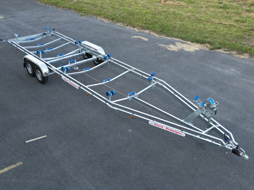 10m-2m55- 2X1800 kg - 3500 kg - VLEMMIX - Remorque Porte-Bateau (photo)