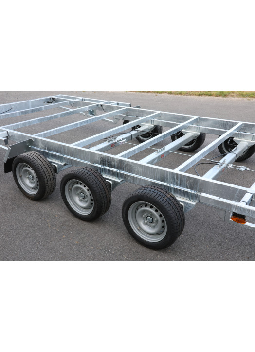 TH 6m x 2m44 plateau 3 x essieux 1350kg (photo)