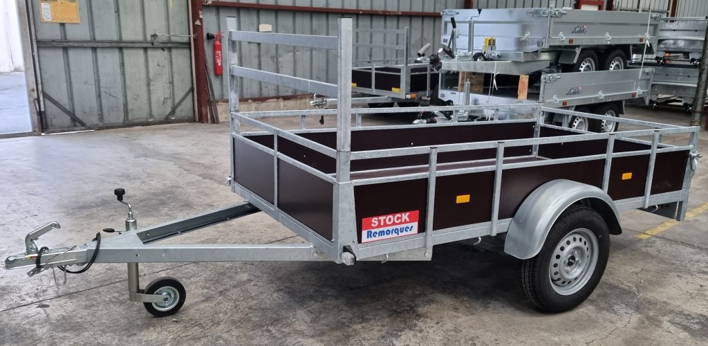 Remorque Bois 1 Essieu 2m57 x 1m31 - 750 kg (photo)