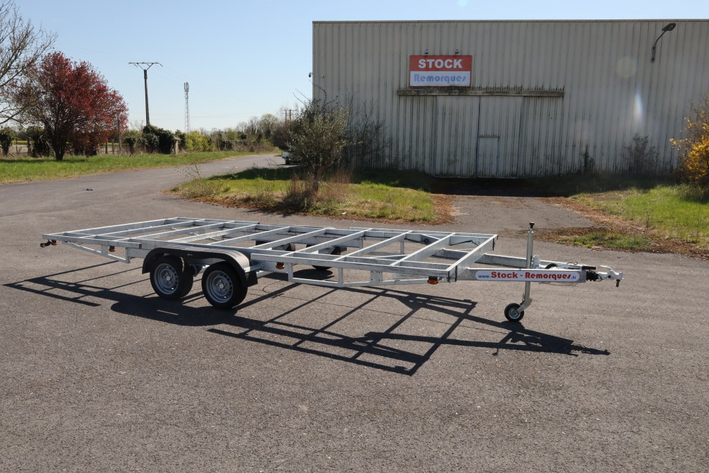 RTD 5m40 x 2m44 - 3500 kg (photo)