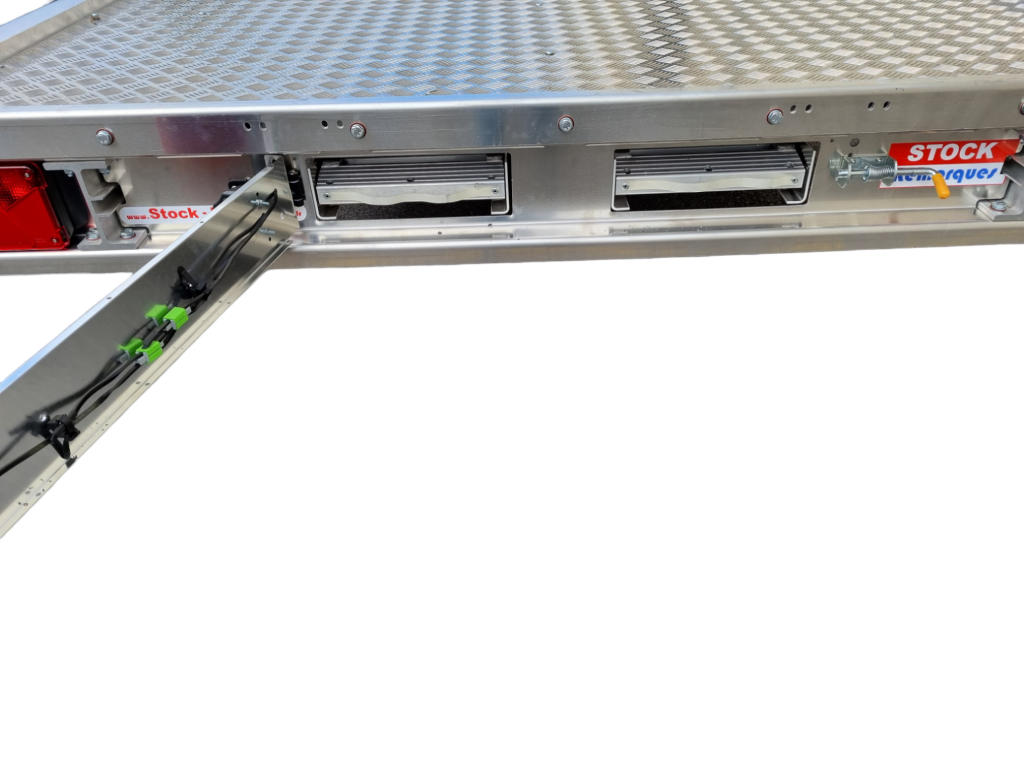PLATEAU 4m50 3500kg FULL Alu (photo)