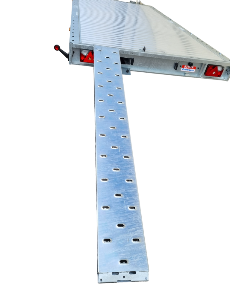 PLATEAU 4m50 3500kg FULL Alu (photo)