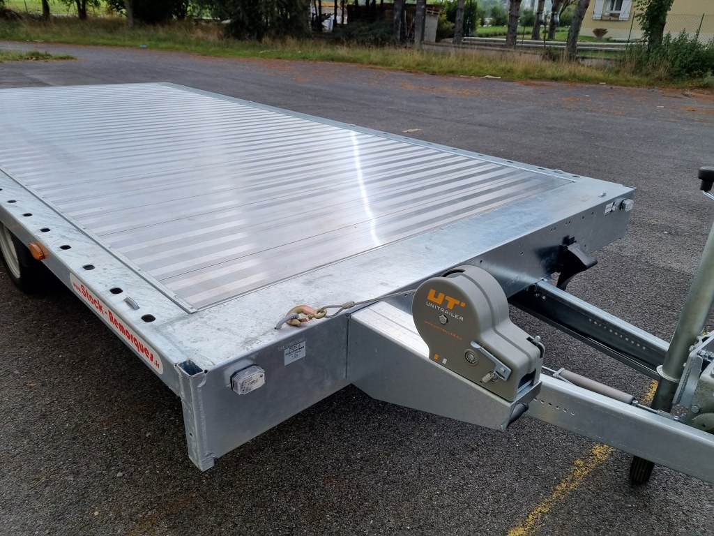 PLATEAU 4m50 3500kg FULL Alu (photo)