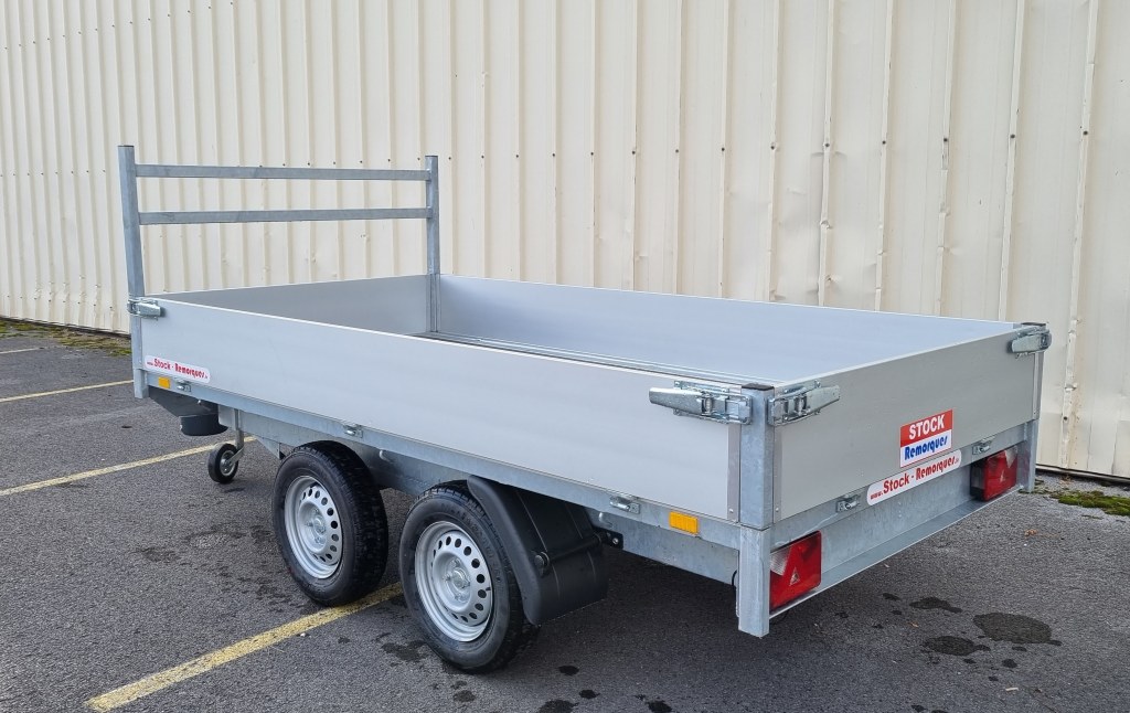 BENNE 750 KG KIPPER 3m10 x 1m54 (photo)
