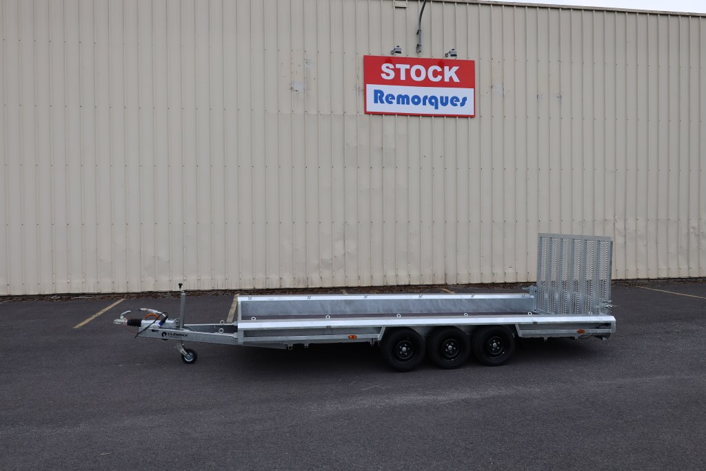 TM 4m80 x 1m80 porte engin 3 x essieux 1350 kg (photo)