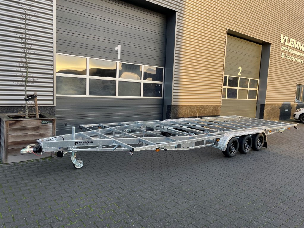 TH 7m20 x 2m44 Plateau 3 x essieu 1350 kg (photo)