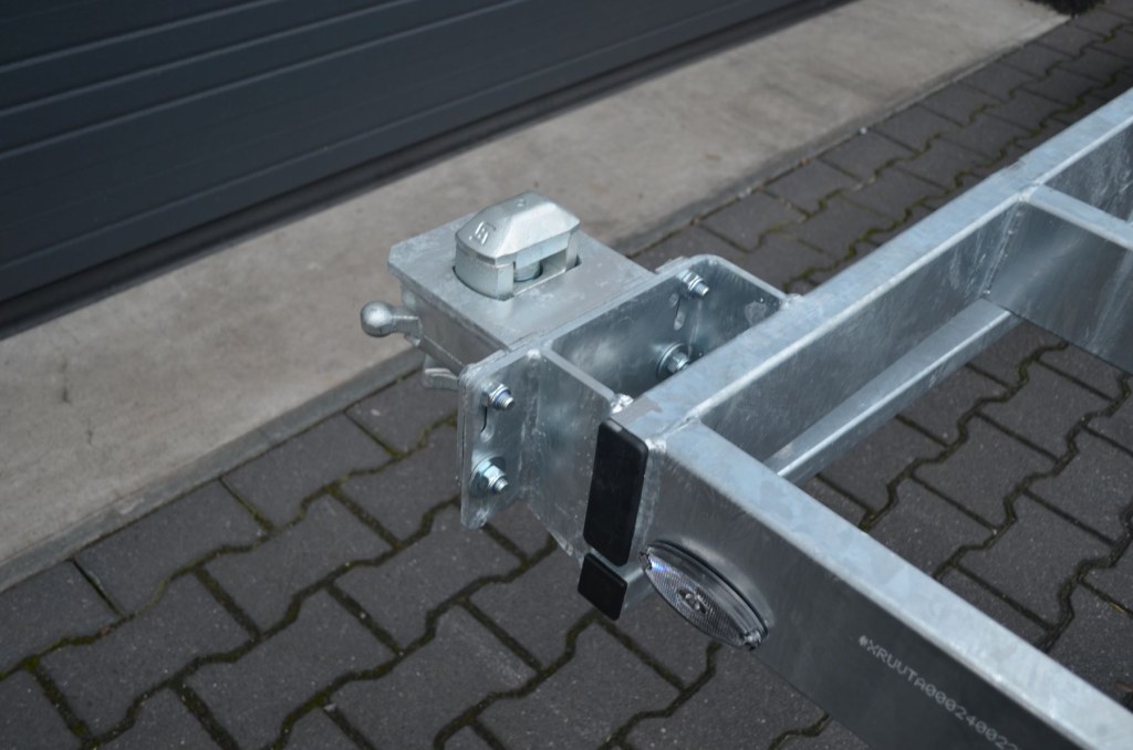Remorque containeur 20 pieds 2 x essieu 1800 kg (photo)