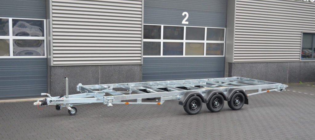 Remorque containeur 20 pieds 3 x essieu 1800 kg (photo)