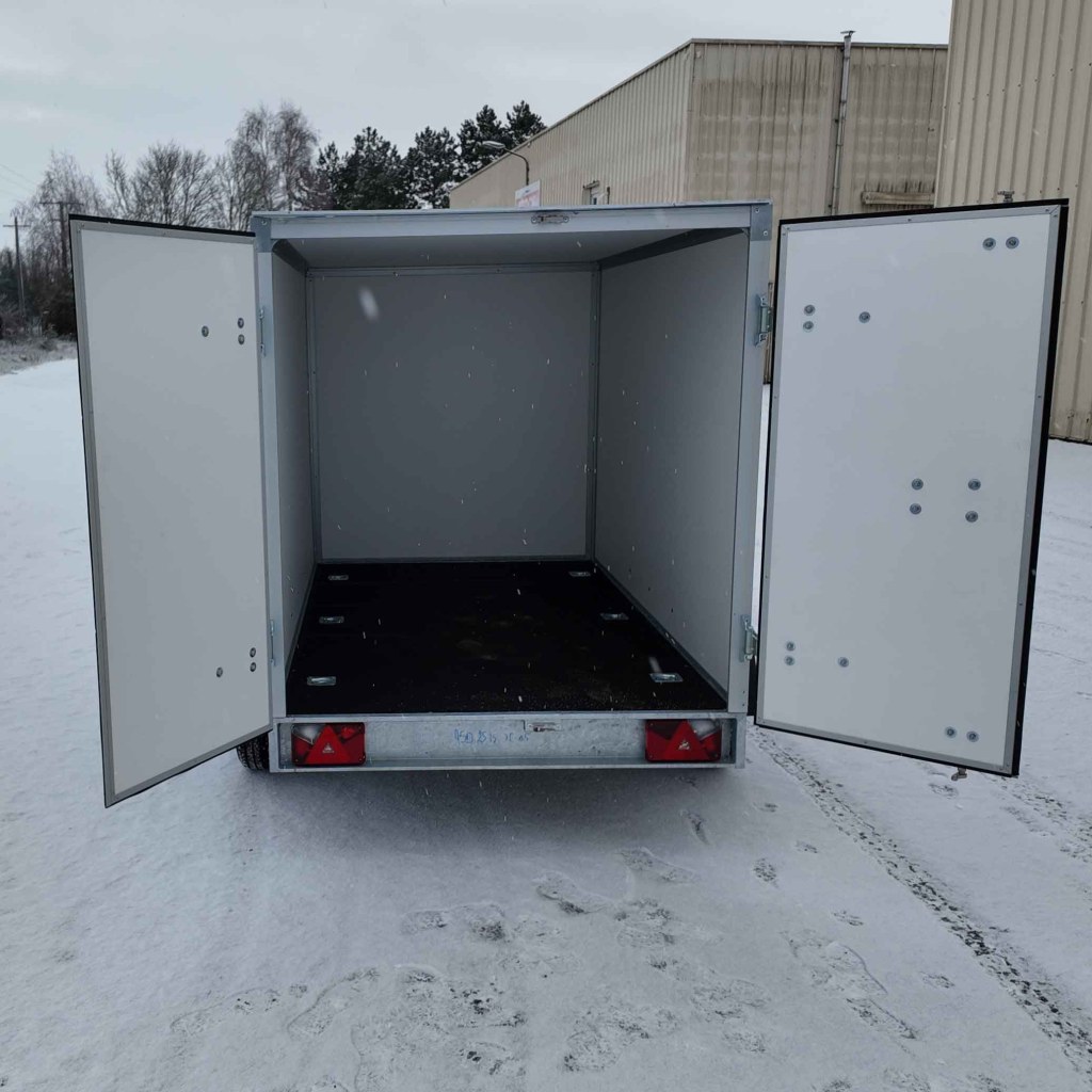 Fourgon - 2m57 x 1m51 x 1m50 750 kg 2 essieux (photo)