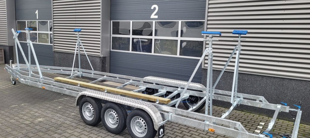 Remorque porte Voilier 10m 3500kg (photo)