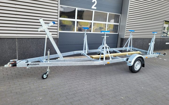 6m30-2m20 - 1x1350 kg - 1350 kg - VLEMMIX - Remorque Porte-Bateau (photo)