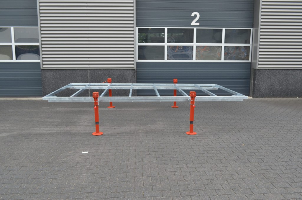 DT 3m x 2m44 Version amovible 1 x essieux 1800 kg + deck (photo)