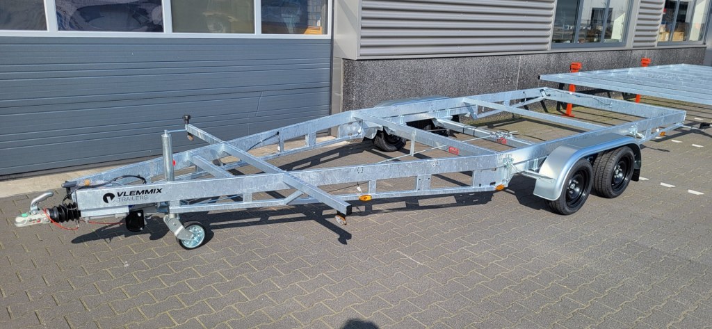 DT 3m x 2m44 Version amovible 1 x essieux 1800 kg + deck (photo)