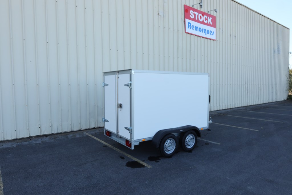 Fourgon - 2m57 x 1m51 x 1m80 1 x essieu 750 kg (photo)