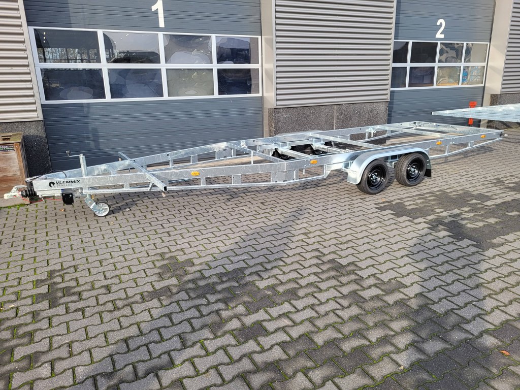 DT 3m x 2m44 Version amovible 1 x essieux 1800 kg + deck (photo)