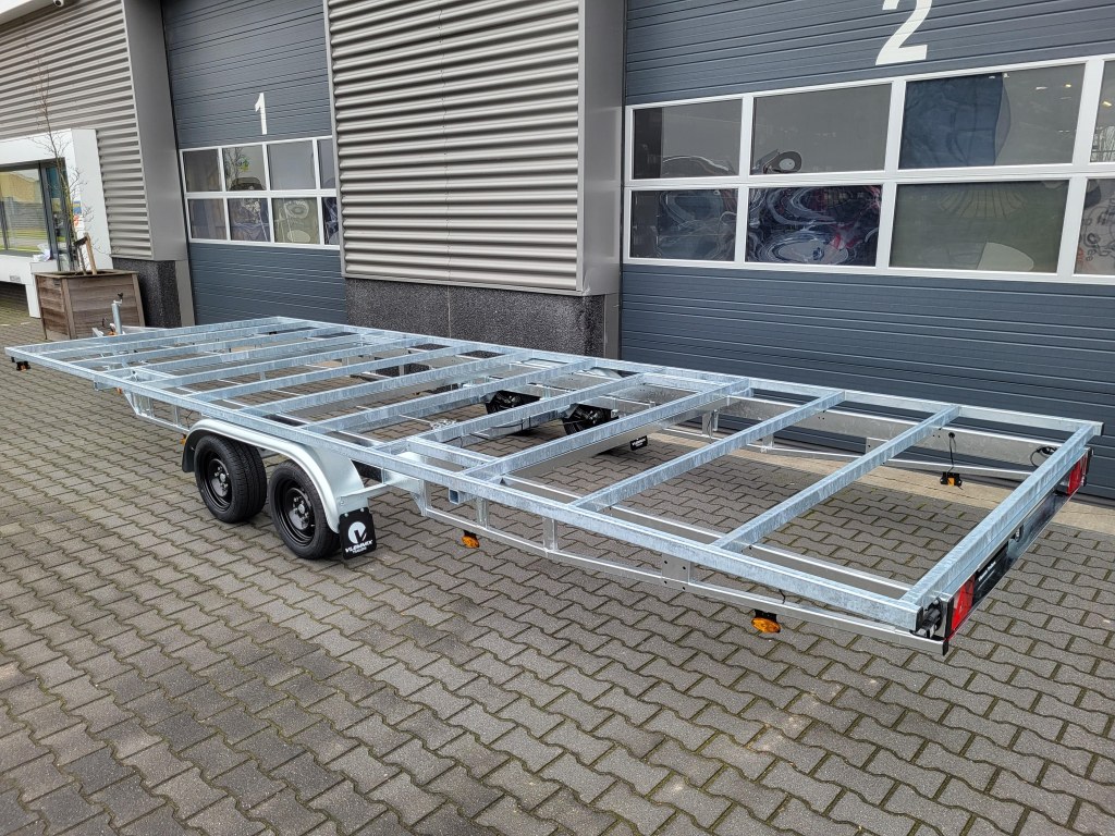 DT 3m x 2m44 Version amovible 1 x essieux 1800 kg + deck (photo)