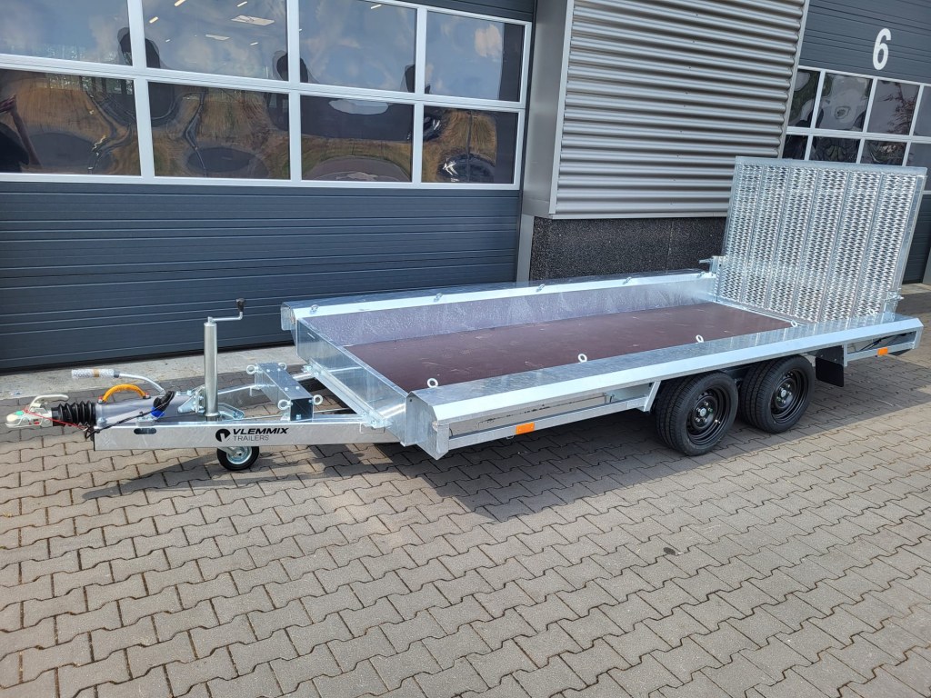 TM 4m x 1m50 porte engin 3 x essieux 1500 kg (photo)