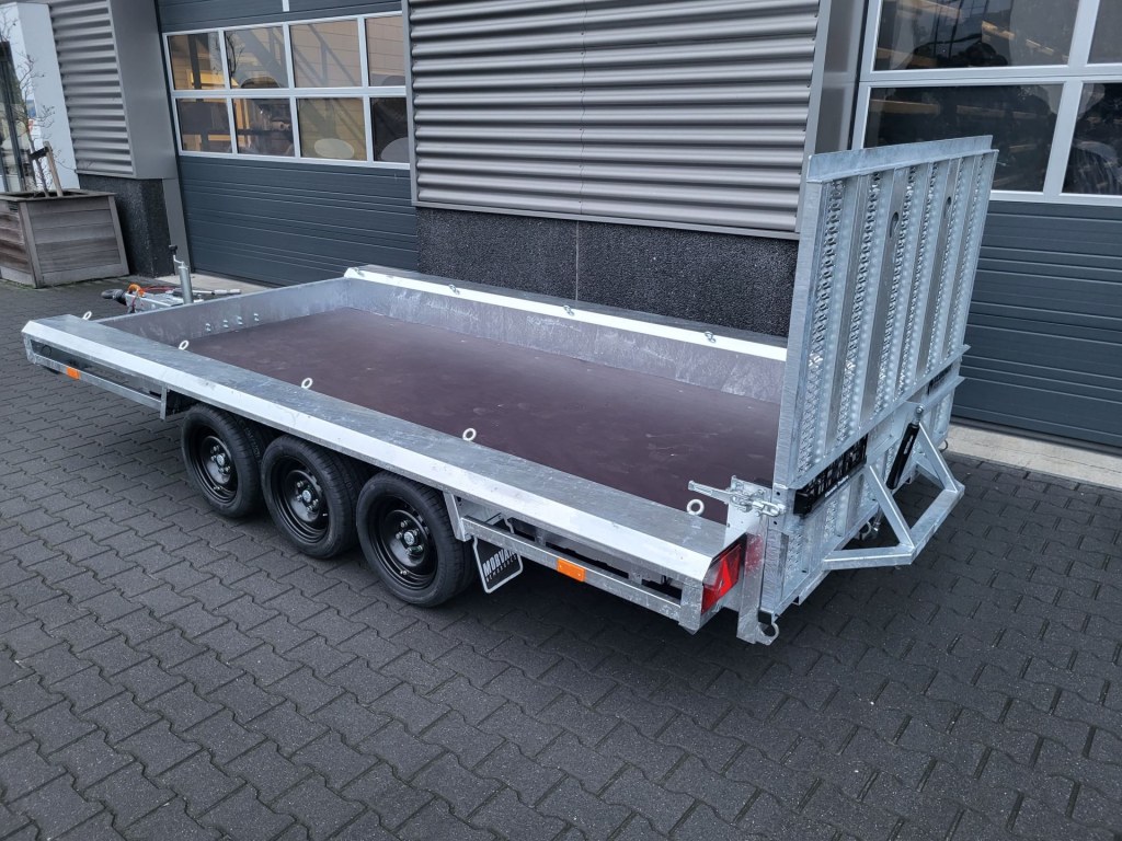 TM 4m80 x 1m80 porte engin 3 x essieux 1350 kg (photo)