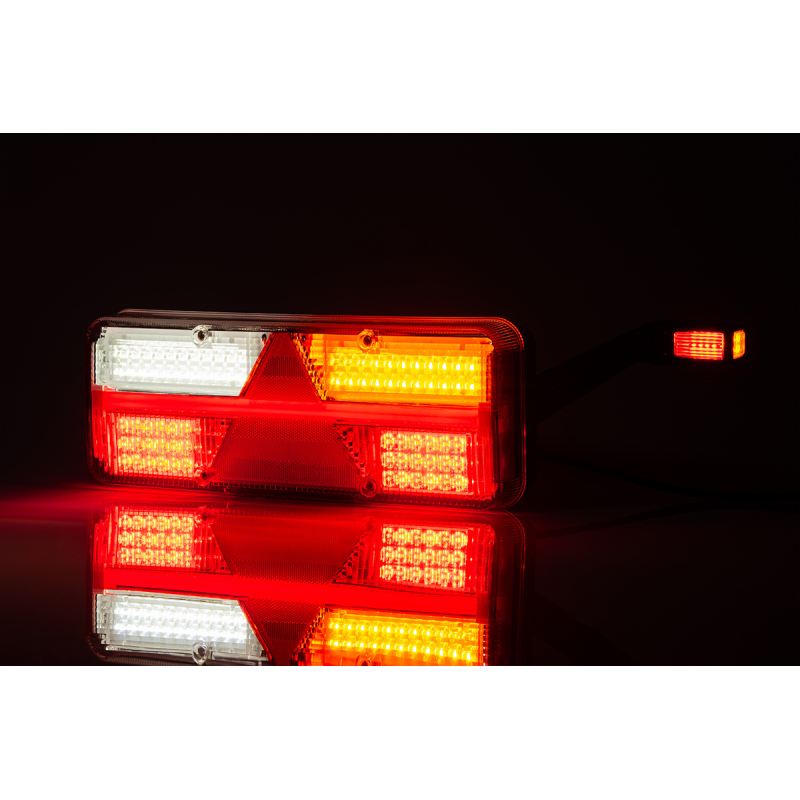 feu arrière LED connecteur AMP 7 PIN droit 9/36V Lavaflow (photo)