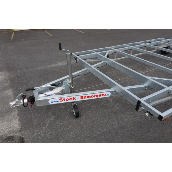 RTD 8m40 x 2m44 - 3500 kg - 2 ou 3 essieux (photo)
