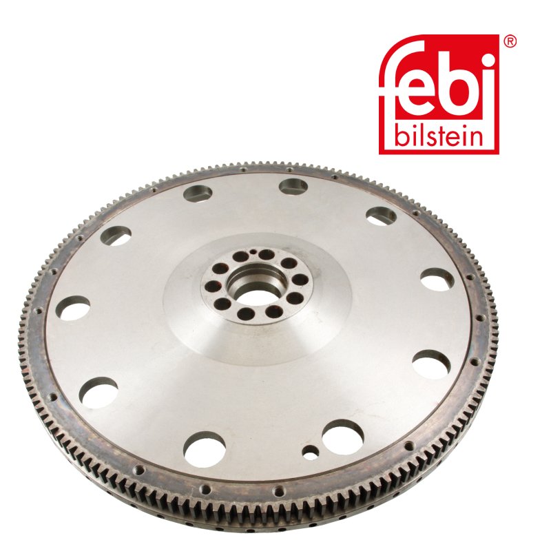 Volant-moteur avec couronne de démarreur