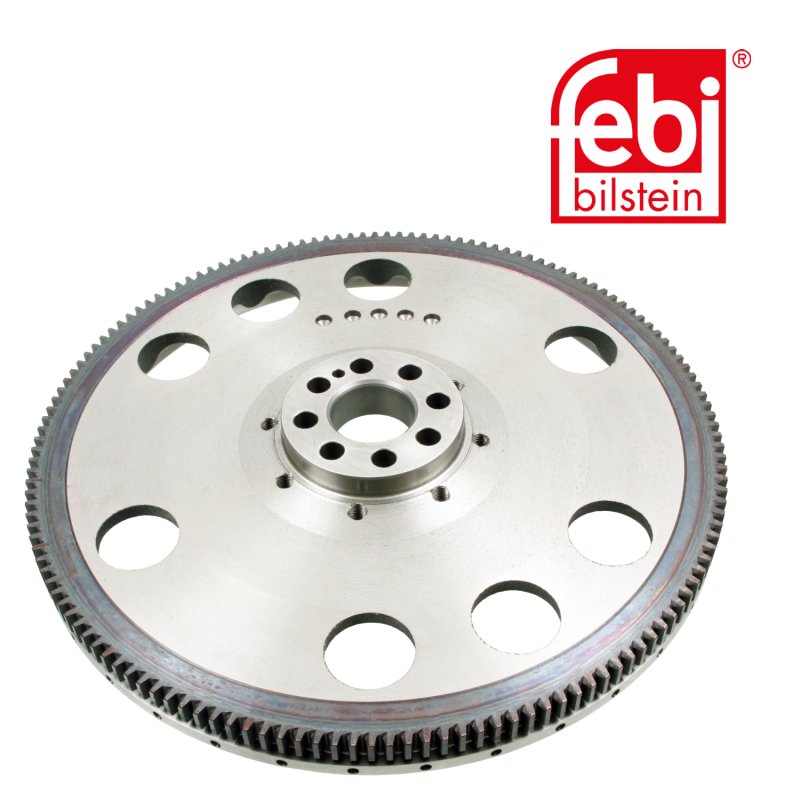 Volant-moteur avec couronne de démarreur