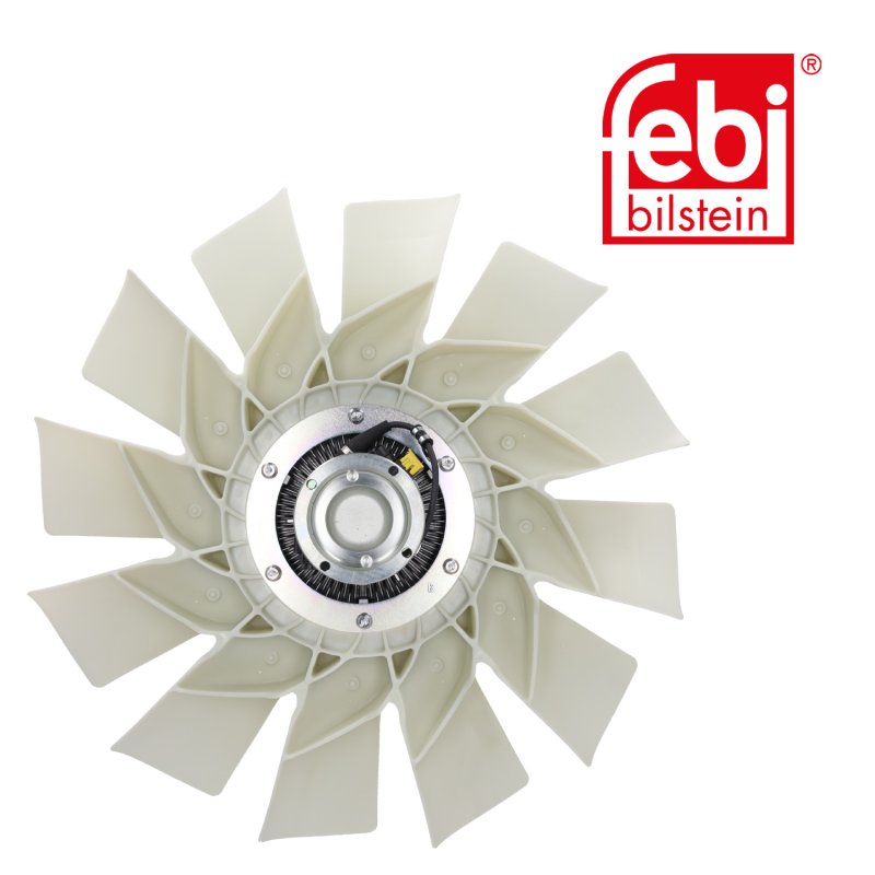Embrayage hydraulique avec ailettes de ventilateur