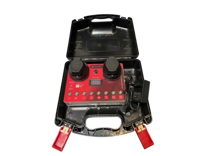 Testeur 7 et 13 broches 220V