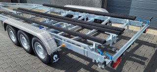 8m40-2m55 a patins 3X1350 kg - 3500 kg - VLEMMIX - Remorque Porte-Bateau